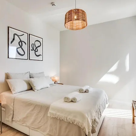 Skyline 10 Pool And Parking Free Apartment Malaga